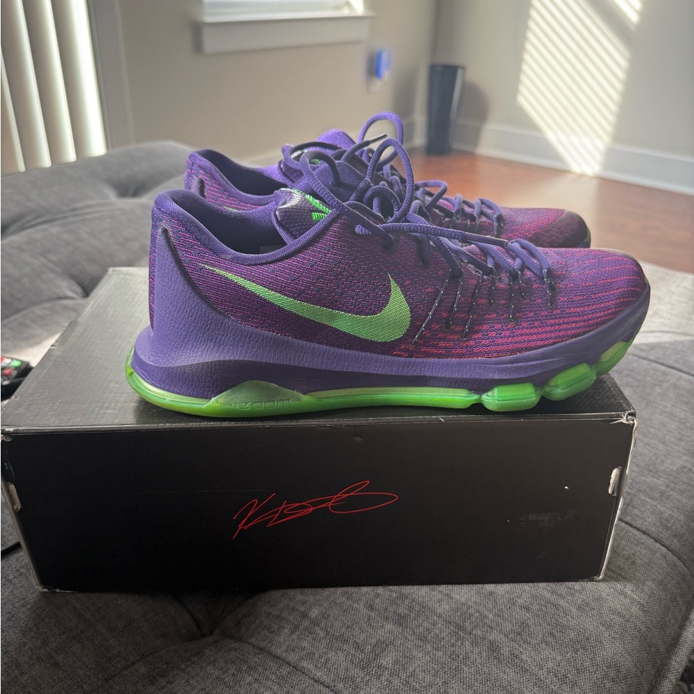Nike KD 8 Purple and Green Athletic Shoes Sz 11